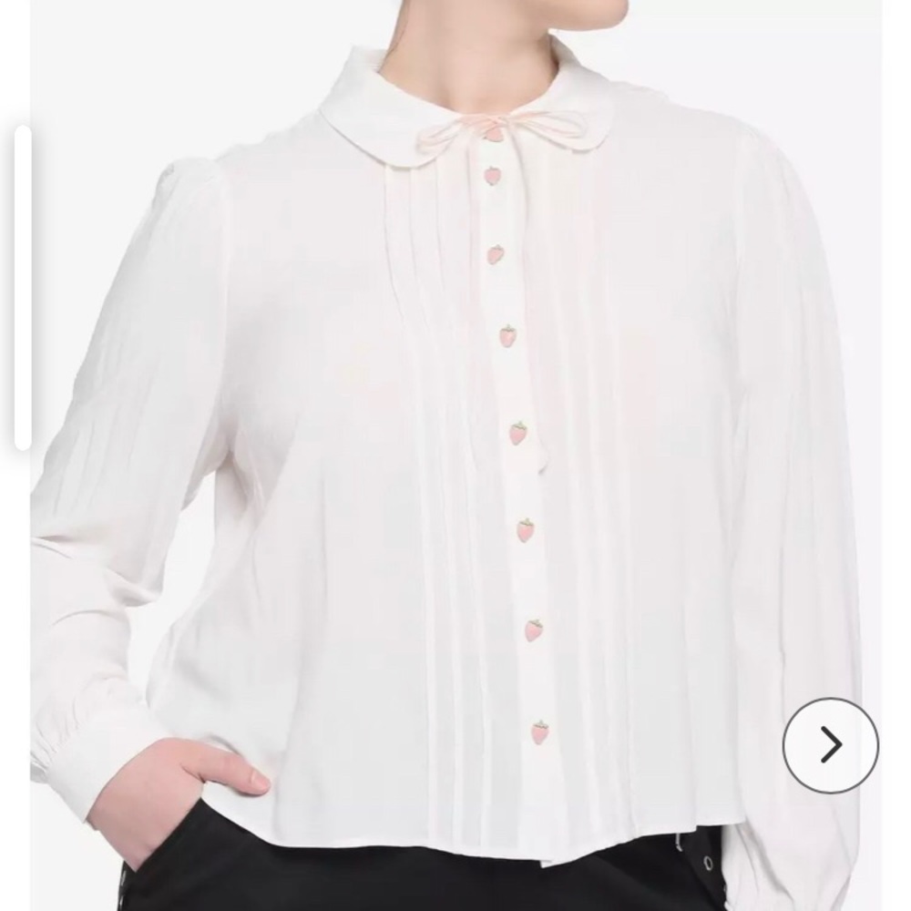 Hot Topic Strawberry Button Blouse Plus 5x